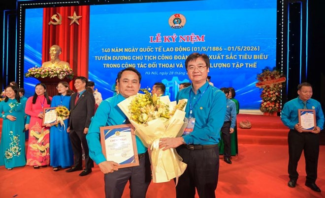 Chủ tịch công đoàn nỗ lực tìm điểm cân bằng giữa lợi ích người lao động và doanh nghiệp