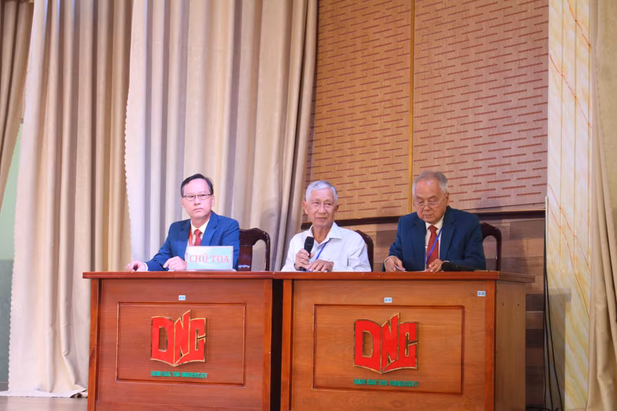 Đoàn Chủ tọa Hội thảo. dn-nam-ct-hoi-thao-5.jpg
