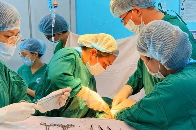 Phẫu thuật thành công ca đa nhân xơ tử cung lớn gây chèn ép