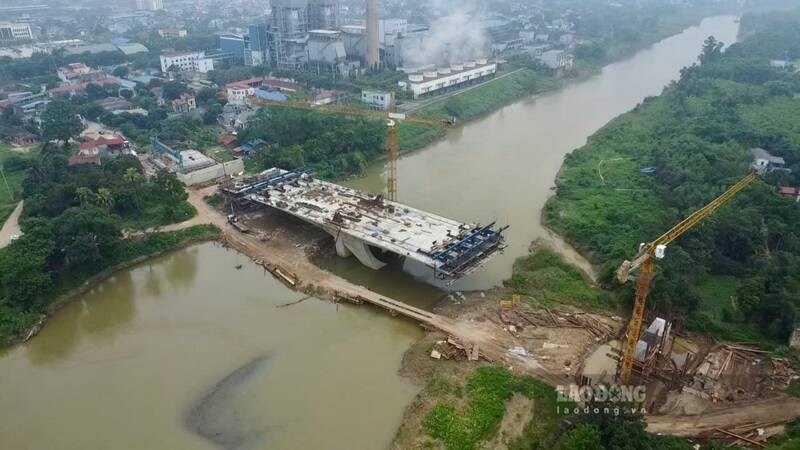 Công trường dự án cầu Quang Vinh 1. Ảnh: Việt Bắc