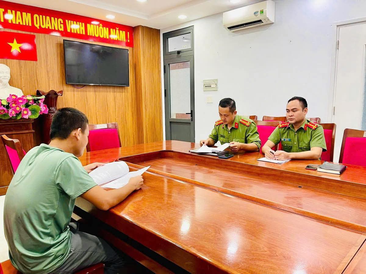 Đà Nẵng phạt 137,5 triệu đồng hộ kinh doanh dùng máy POS rút tiền khống, đáo hạn thẻ. Ảnh: CACC