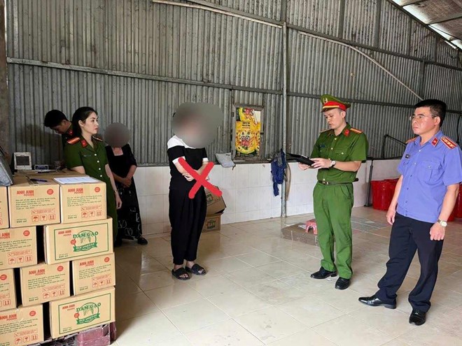 Phát hiện hàng nghìn chai dấm giả tại 2 cơ sở sản xuất ở Cao Bằng