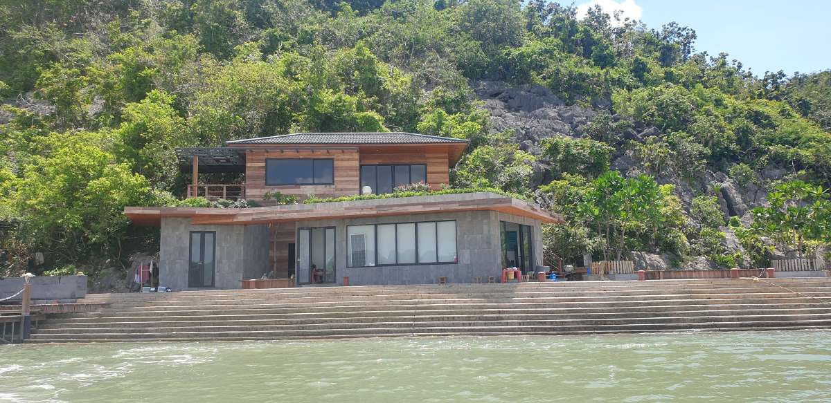Bến cập tàu đảo Soi Sim. Ảnh: Nguyễn Hùng