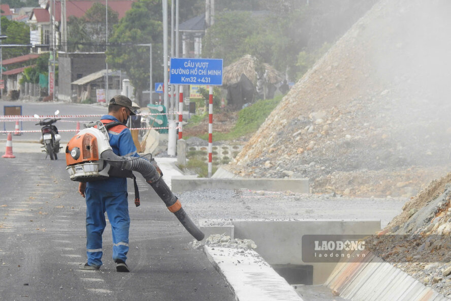 Sau hơn 1 năm thi công, công trình đang bước vào giai đoạn hoàn thiện. Ảnh: Tô Công