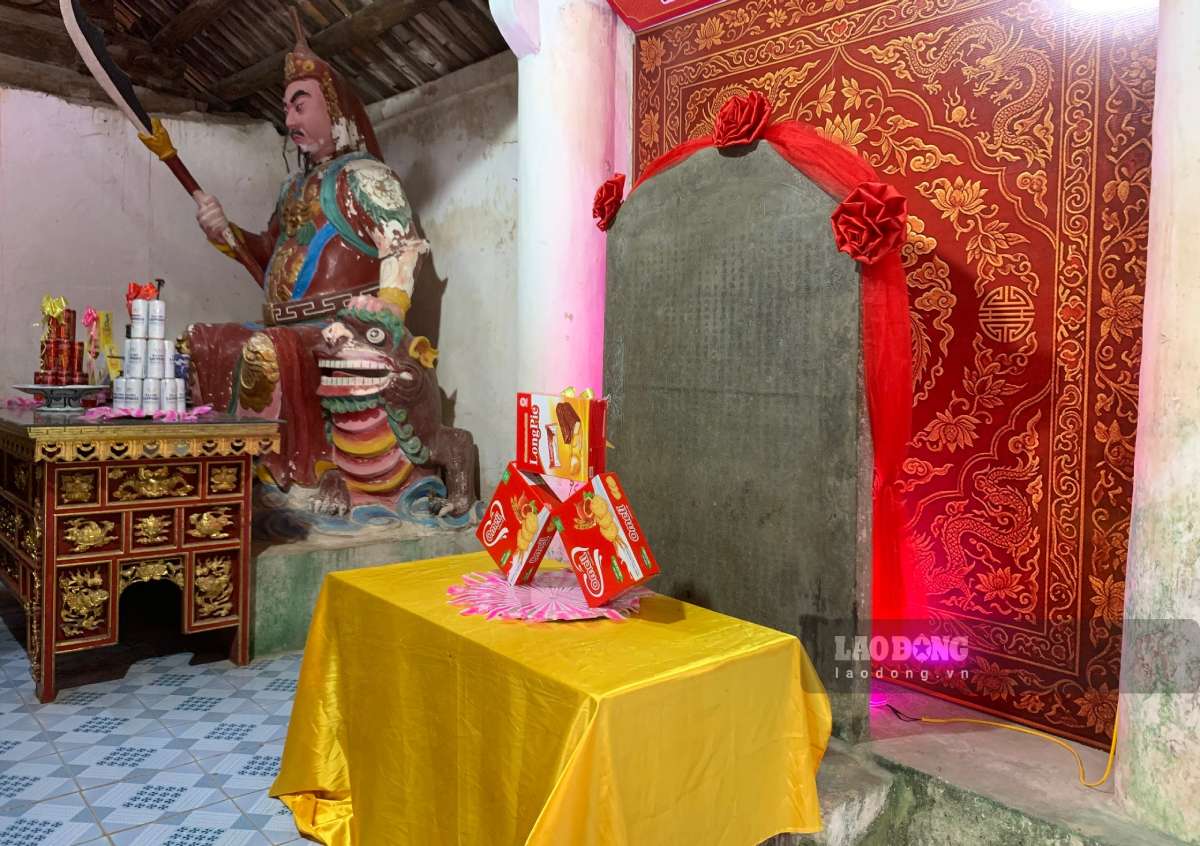 Bảo vật quốc gia bia đá chùa Nghĩa Xá, xã Xuân Trường, tỉnh Ninh Bình. Ảnh: Lương Hà