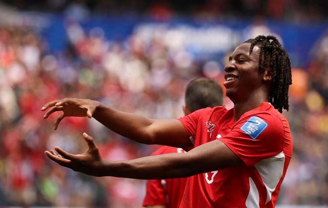 Tiền vệ 20 tuổi đi vào lịch sử World Cup sau trận thắng của Thụy Sĩ
