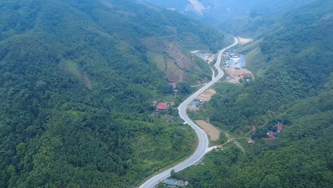 Tuyến đường nghìn tỉ kết nối Tây Bắc sắp cán đích sau nhiều năm thi công