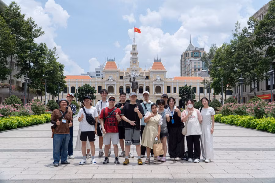 Sinh viên thuộc CLB Saigon Corners tổ chức tour khám phá TP.HCM cho sinh viên Đại học Ninh Ba (Trung Quốc). sinh-vien-thuoc-clb-saigon-corners-to-chuc-tour-kham-pha-tphcm-cho-sinh-vien-dai-hoc-ninh-ba-trung-quoc.jpg