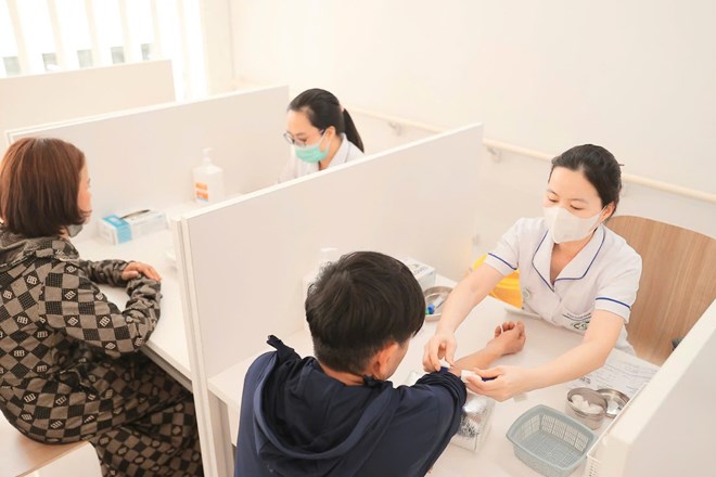 Bệnh viện Bạch Mai cơ sở Ninh Bình tiếp đón những bệnh nhân đầu tiên