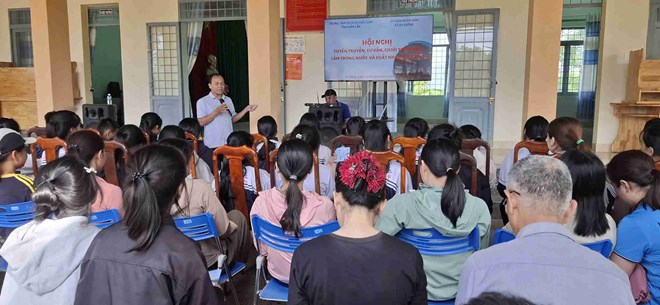 Đào tạo nghề gắn với giới thiệu việc làm, mở lối thoát nghèo cho người dân Ea Riêng