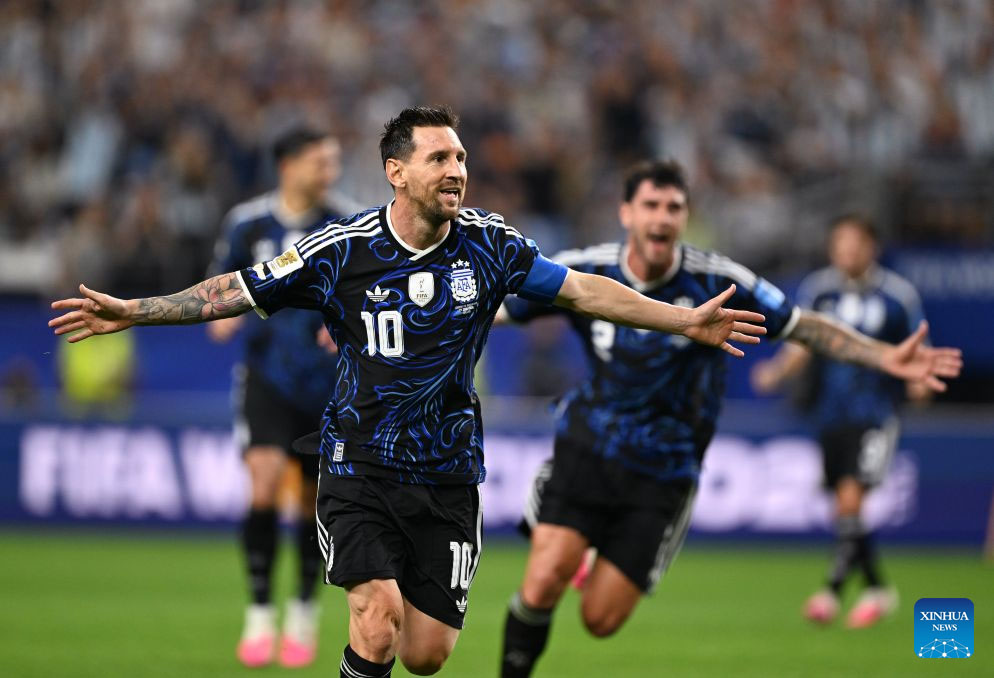 Messi chứng minh sức hút không chỉ ở mảng thể thao. Ảnh: Xinhua