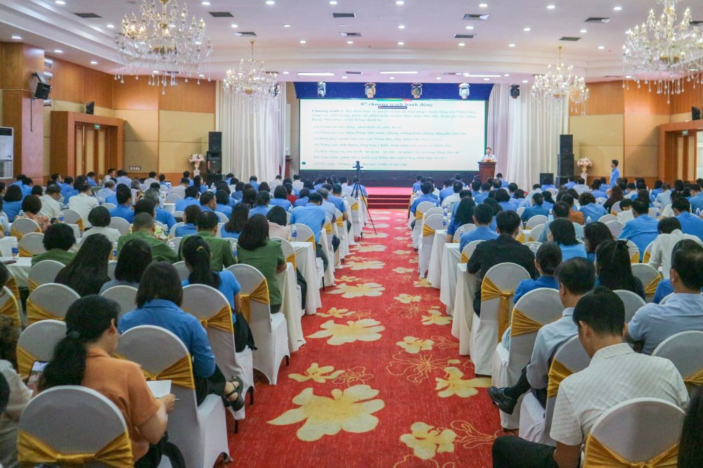 Quang cảnh hội nghị tại điểm cầu Tổng LĐLĐVN. Ảnh: Quỳnh Chi