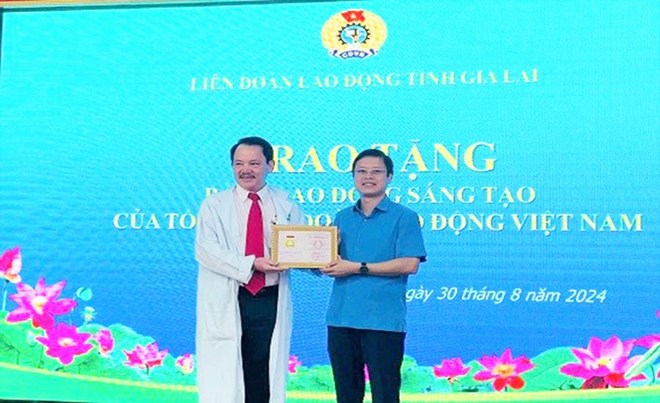 Người bác sĩ tuyến tỉnh hơn 10 lần được vinh danh nhờ đổi mới sáng tạo