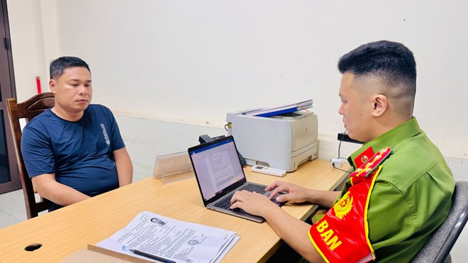 Bắt giữ đối tượng truy nã về tội buôn bán hàng cấm khi lẩn trốn ở Lào Cai