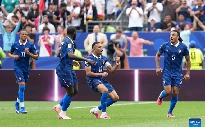 Tuyển Pháp vượt mặt Argentina, Tây Ban Nha trước vòng tứ kết World Cup 2026