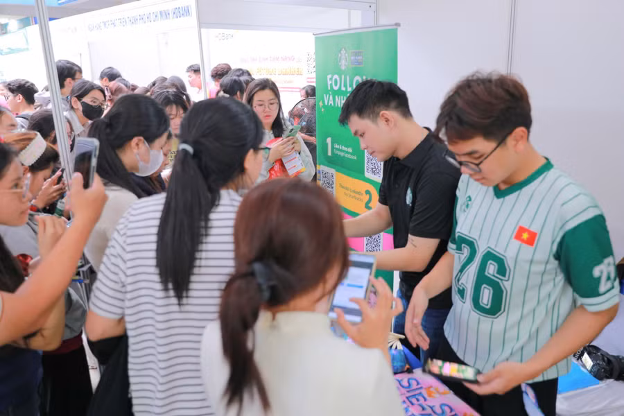 Lựa chọn công việc phù hợp với năng lực bản thân là bước khởi đầu cho sự nghiệp bền vững. ngay-hoi-viec-lam.jpg