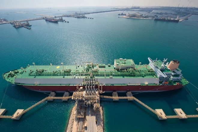 Nguồn cung dầu khó phục hồi ngay cả khi eo biển Hormuz mở cửa trở lại