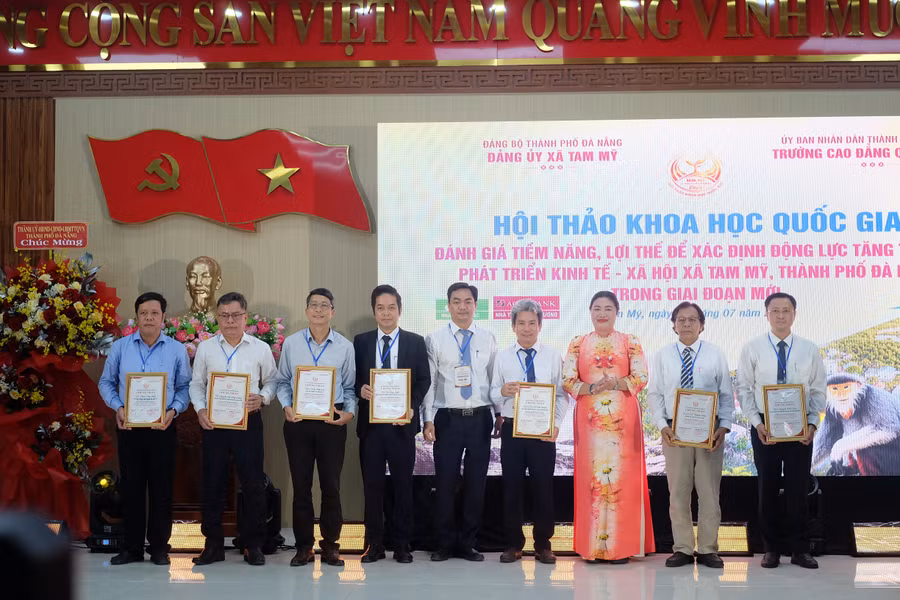 Các báo cáo viên là chuyên gia tại Hội thảo. dscf9479.jpg