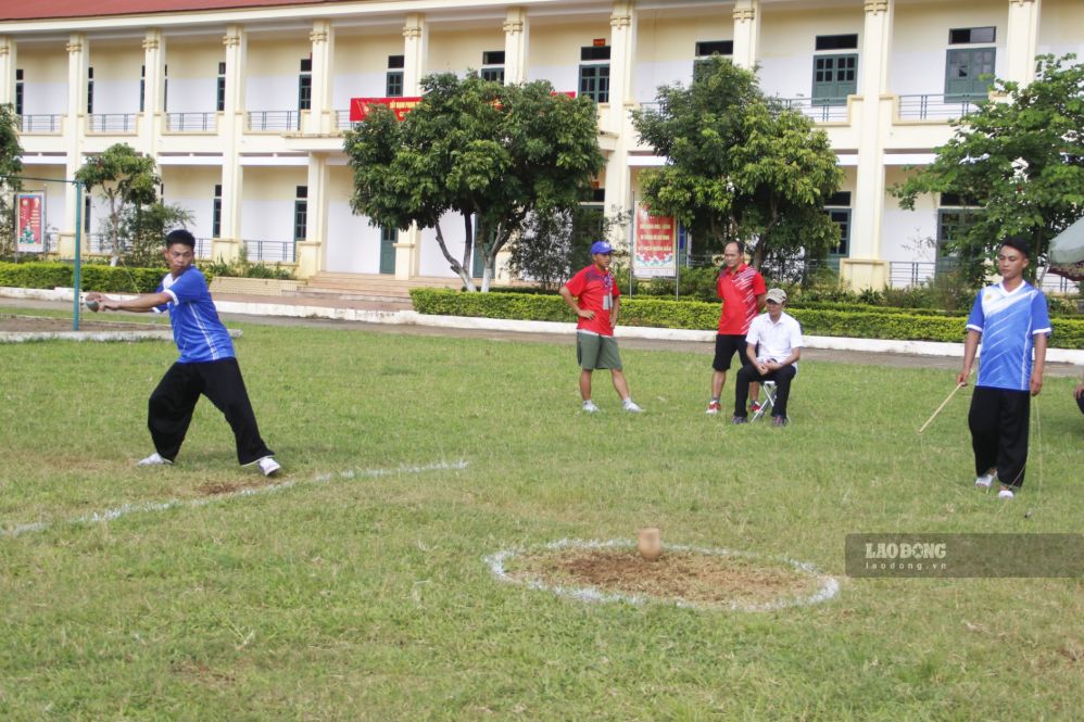 Tu lu cũng được đưa vào thi đấu tại ngày hội văn hóa thể thao các xã trên địa bàn tỉnh Sơn La. Ảnh: Trường Sơn