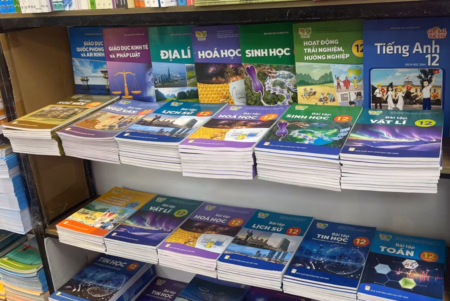Giai đoạn 2023 – 2025, gần 2,7 triệu bản SGK với tổng trị giá gần 42 tỷ đồng đã được NXB trao tặng. sgk-2.jpg
