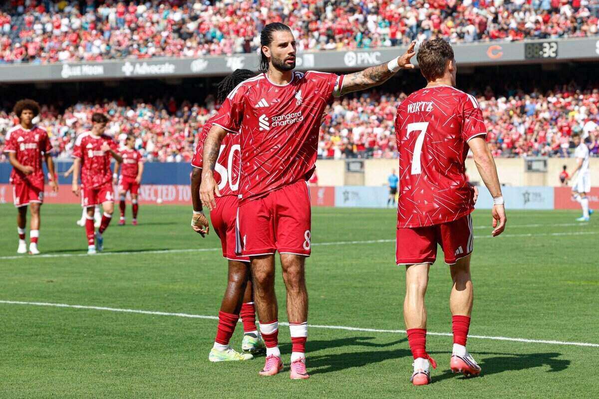 Iraola muốn Liverpool chơi trực diện và tốc độ hơn.  Ảnh: AFP