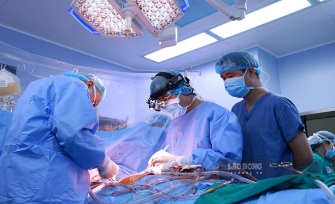 Bộ Y tế yêu cầu bệnh viện công khai giá dịch vụ, chấm dứt thu tiền ngoài quy định