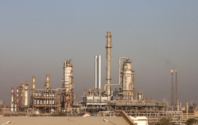 Iran gần như dừng xuất khẩu dầu sang thị trường nước ngoài