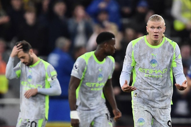 Vấn đề cấp bách của Man City