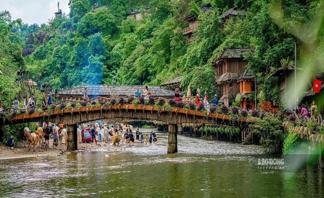 Tạo sinh kế tại chỗ để thu hút lao động trẻ