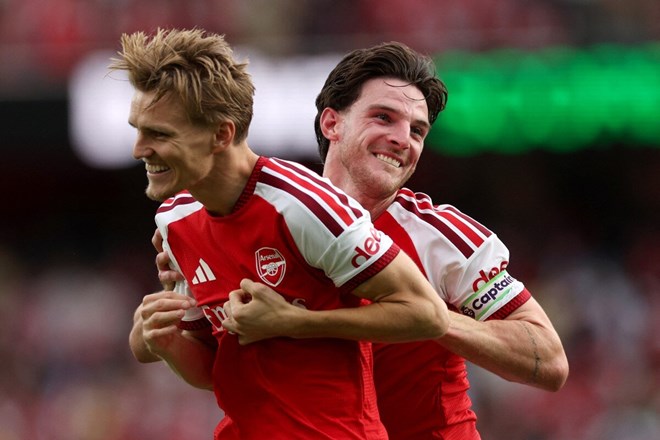 Đội nào tại Premier League lúc này đủ sức ngăn cản Arsenal?