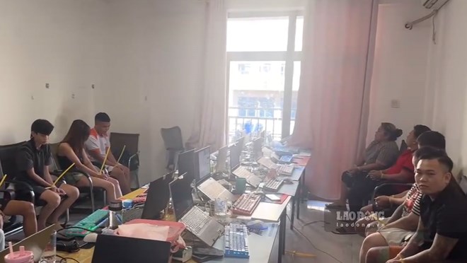 Phối hợp triệt phá đường dây lừa đảo xuyên quốc gia