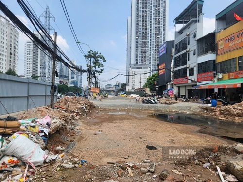 Dự án đường Tam Trinh chậm tiến độ vì vướng hạ tầng kỹ thuật. Ảnh: Minh Hạnh chụp ngày 21.9.2026