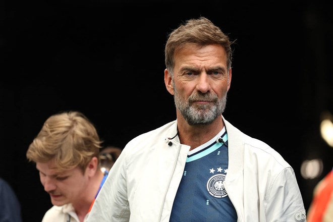 Cuộc đối đầu thú vị giữa Jurgen Klopp và Xavi Hernandez
