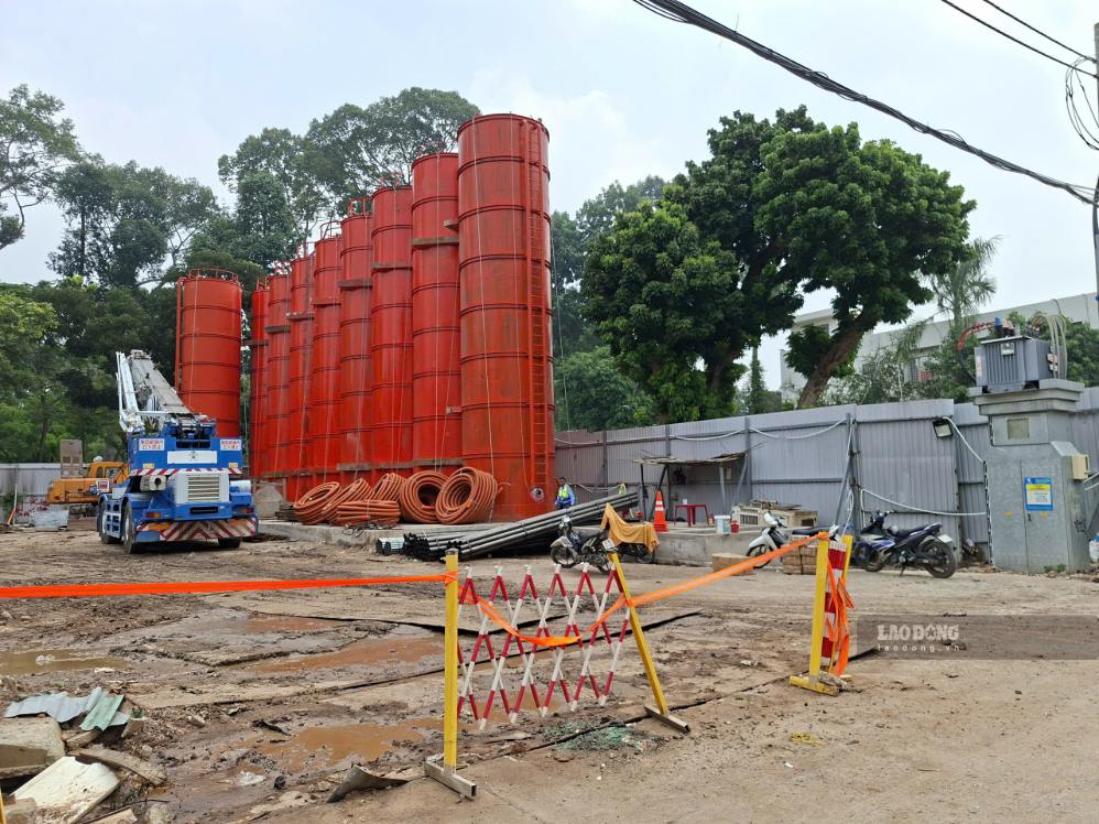 Khu vực thi công ga Tao Đàn tuyến Metro số 2 TPHCM. Ảnh: Minh Quân chụp tháng 9.2026