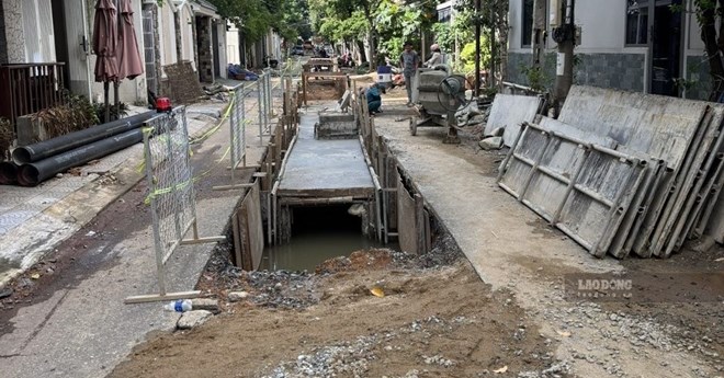 Dự án thoát nước đường Tống Phước Phổ, Đà Nẵng trễ hẹn sau cam kết làm ca đêm