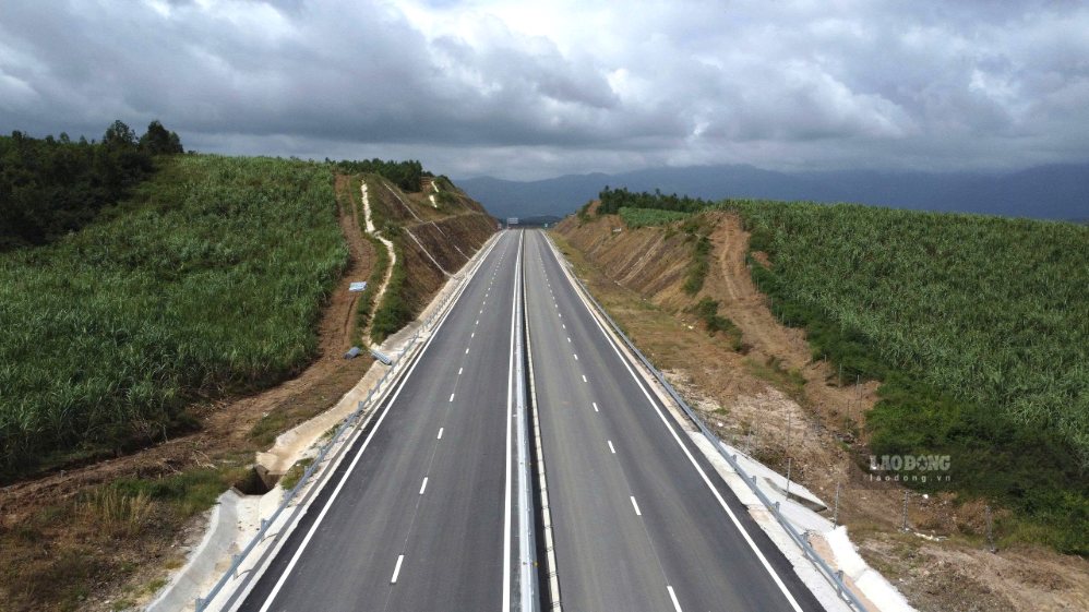 ự án thành phần 1 thuộc Dự án đầu tư xây dựng đường bộ cao tốc Khánh Hòa - Buôn Ma Thuột giai đoạn 1