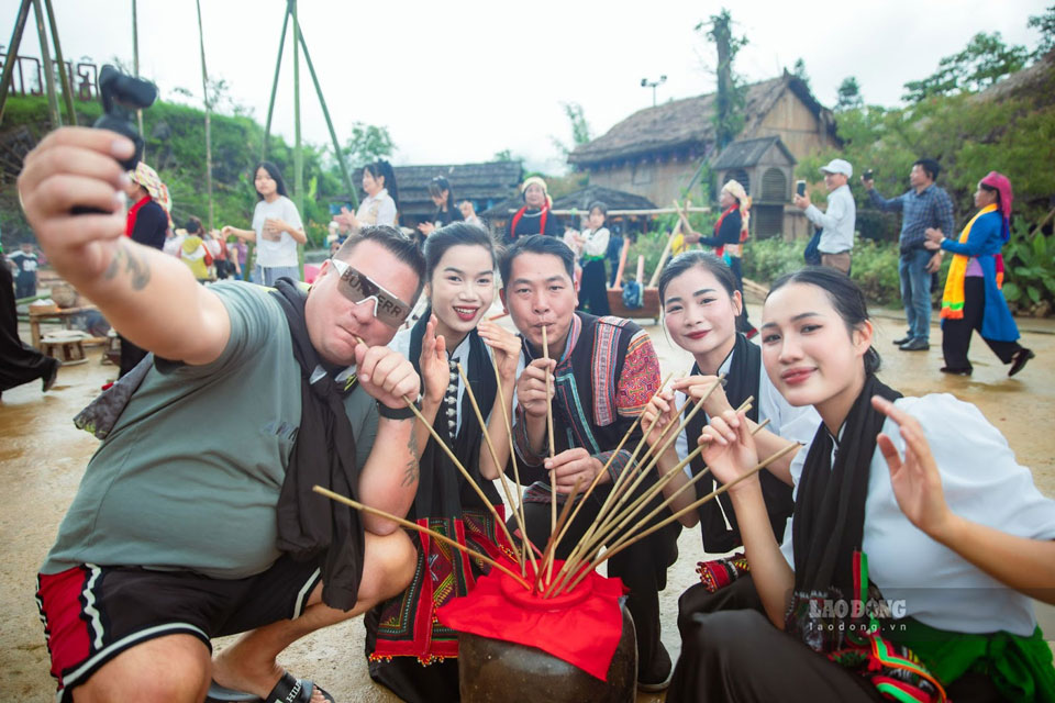 Đánh thức “cung đường di sản văn hóa ruộng bậc thang” ở Lào Cai