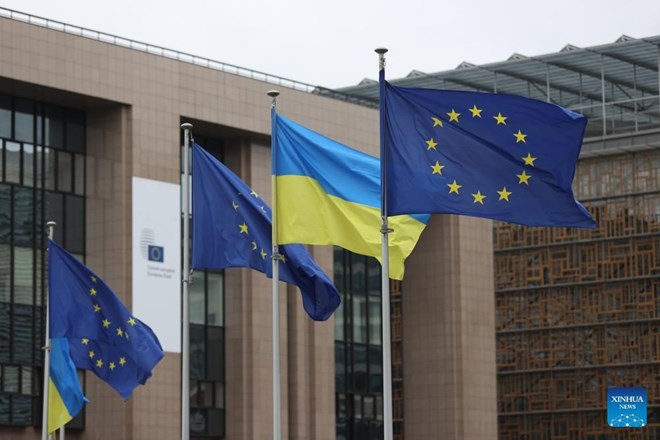 EU huy động gần 5 tỉ euro hoàn trả các nước cung cấp vũ khí cho Ukraina